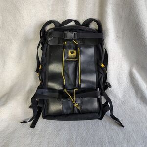 Mountainsmith Board Transit Pack Black Yellow Snowboarding Hiking Backcountry